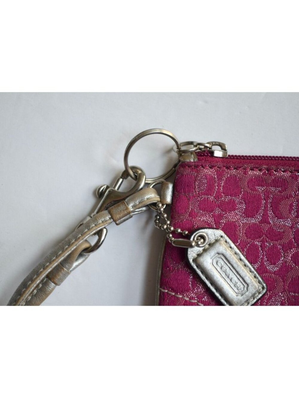Coach Pink Signature Logo Metallic Wristlet w/ Hangtag Lurex Raspberry - Picture 4 of 7